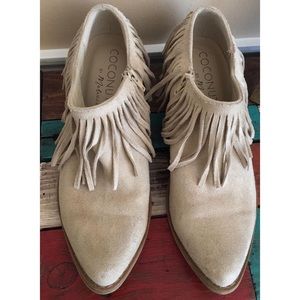 Coconut by Matisse size 8.5 fringe booties bucksin